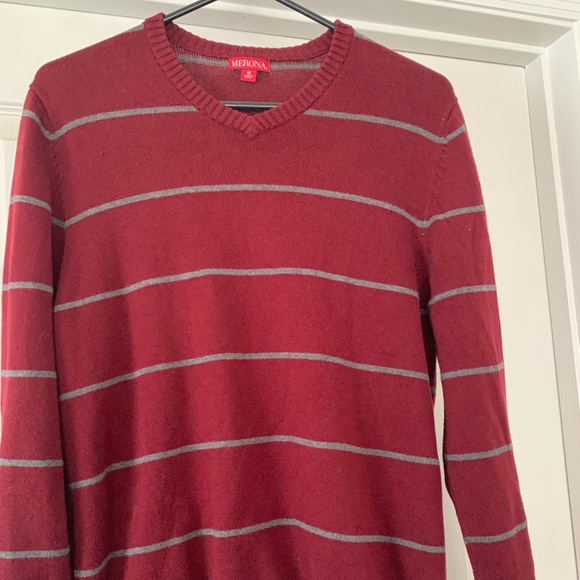 Men’s V- neck long sleeve - Picture 1 of 1